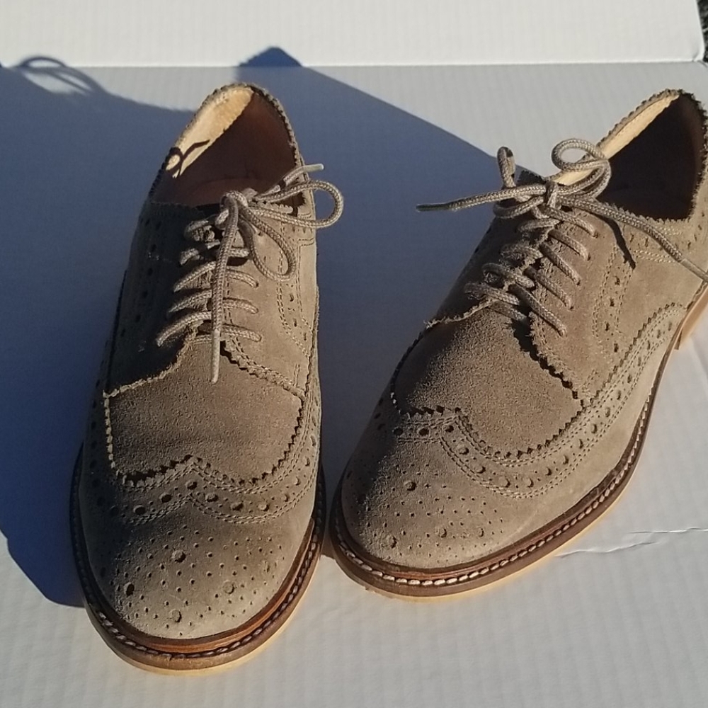 Size 7 1/2 Seychelles women's suede taupe loafers